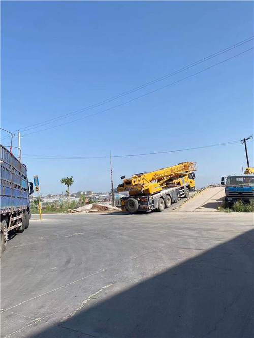 台前县25吨吊车的租赁价格大概是多少？